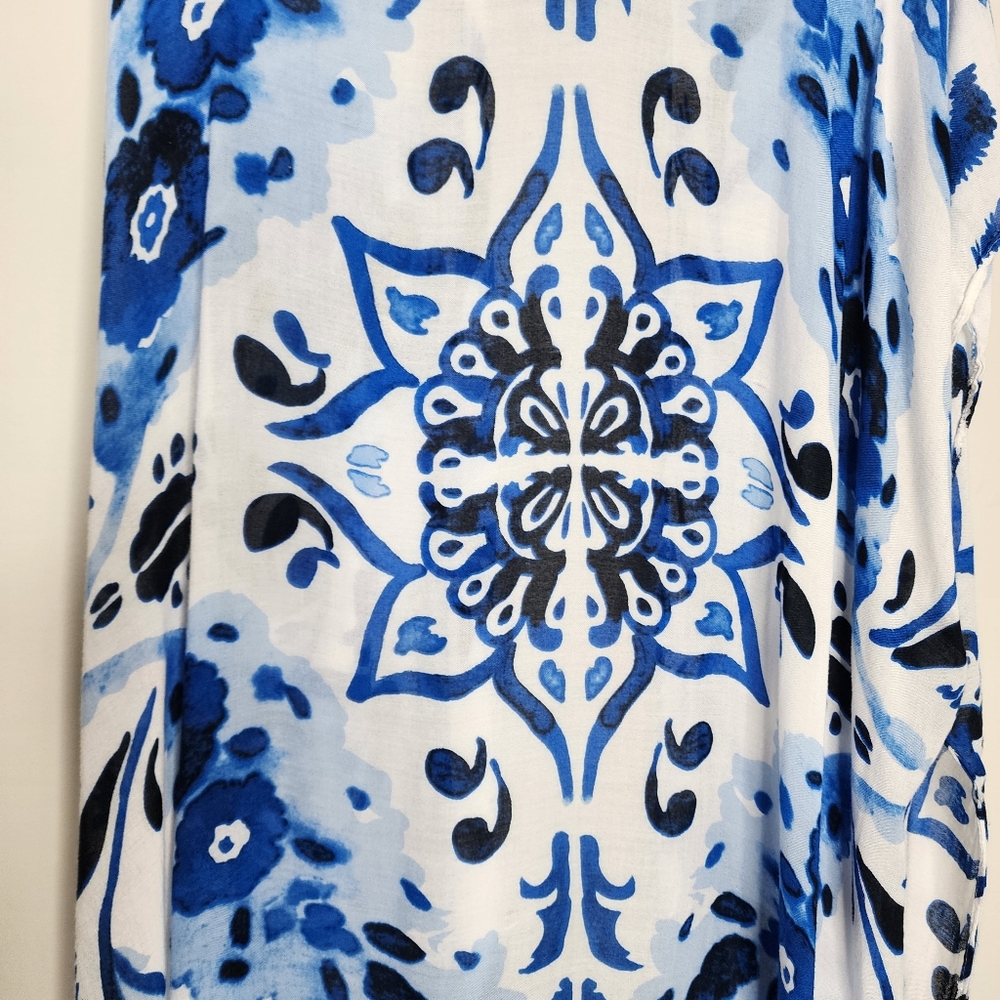 Blue and White Floral Kimono with Tassels - Picture 10 of 10
